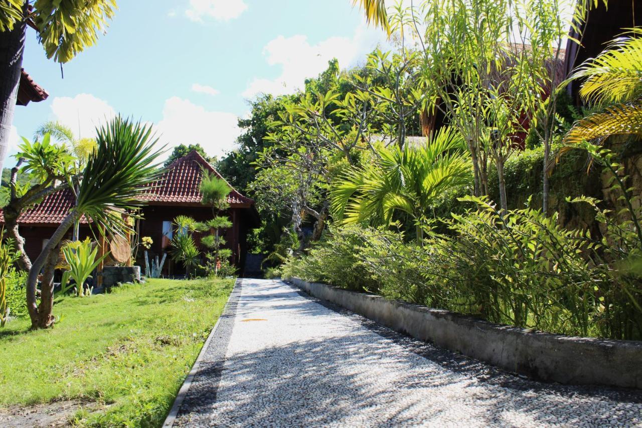 Batununggul Bamboo Bungalow Jungle View מראה חיצוני תמונה