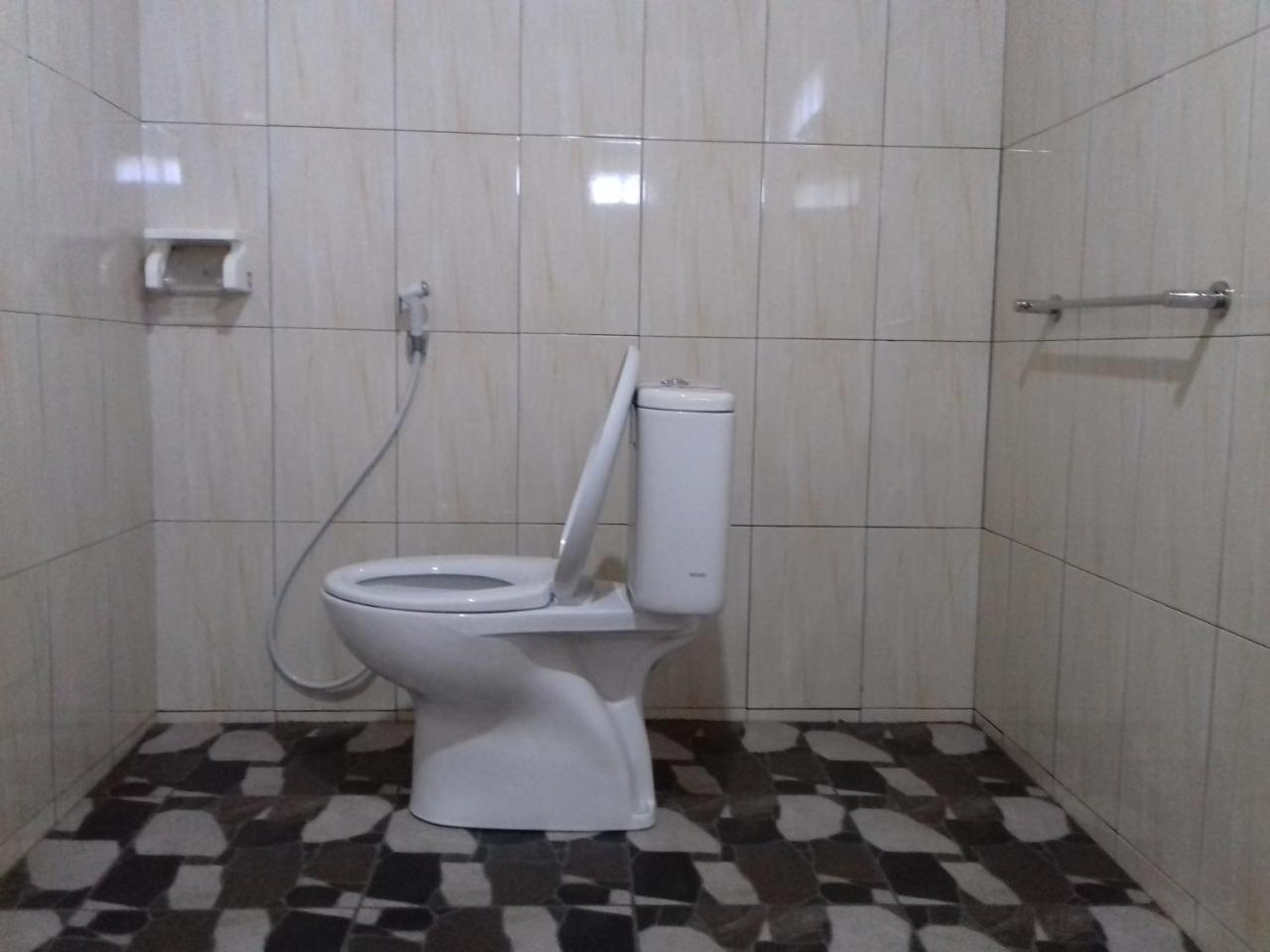 Batununggul Bamboo Bungalow Jungle View מראה חיצוני תמונה