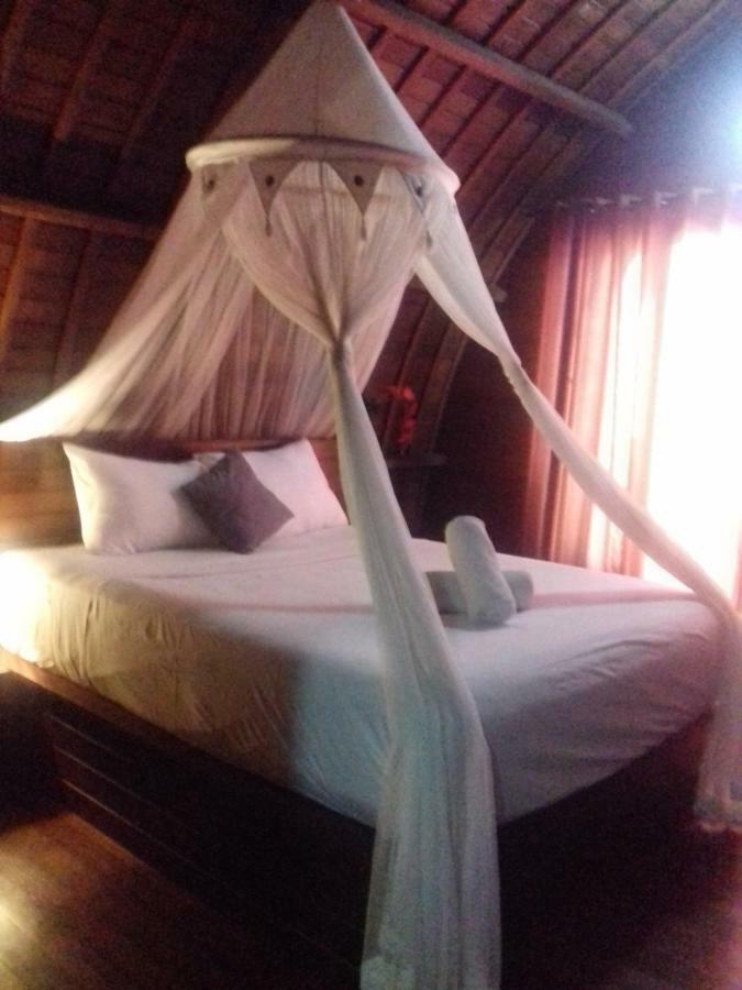 Batununggul Bamboo Bungalow Jungle View מראה חיצוני תמונה